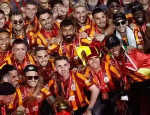 Galatasaray’ın yıldızları için transfer yarışı! Talipleri artıyor…