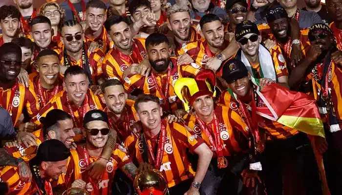 Galatasaray’ın yıldızları için transfer yarışı! Talipleri artıyor…