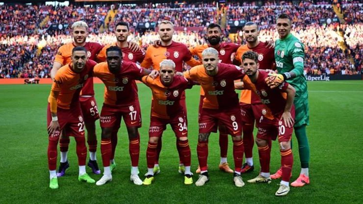 Galatasaray’da 7 isim kart sınırında!