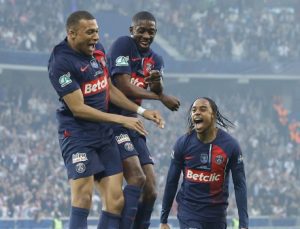 Mbappe, PSG’ye kupayla veda etti