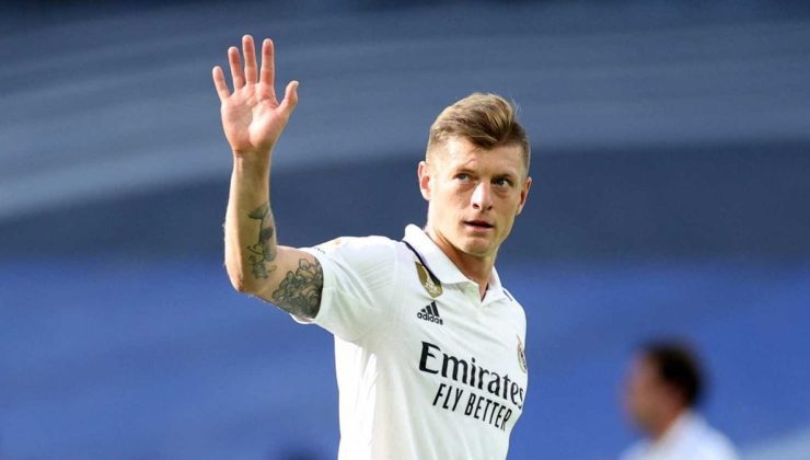 Real Madrid’in yıldız ismi Toni Kroos futbolu bırakıyor!