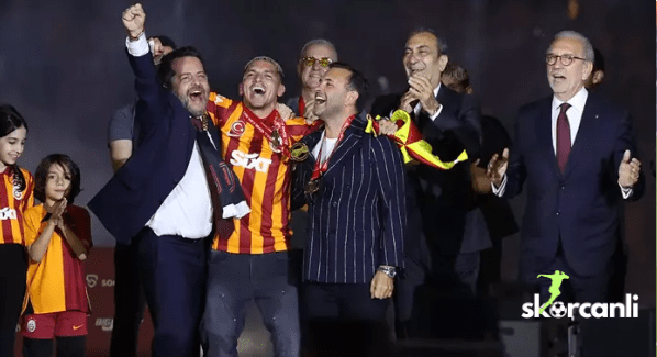 Galatasaray’ın yıldızlarından Erden Timur’a veda