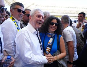 Fenerbahçe taraftarından Ali Koç ve Aziz Yıldırım’a yoğun ilgi