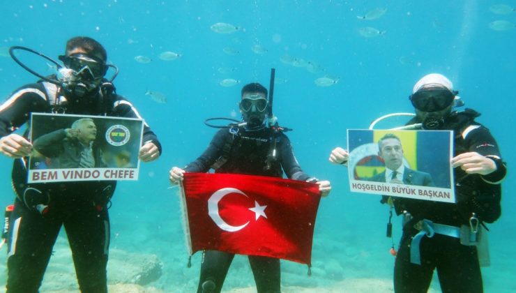 Fethiye’de dalgıçlar denizin altında Ali Koç ve Mourinho pankartı açtı