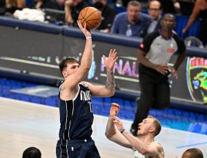 Dallas Mavericks, NBA final serisinde durumu 3-1 yaptı