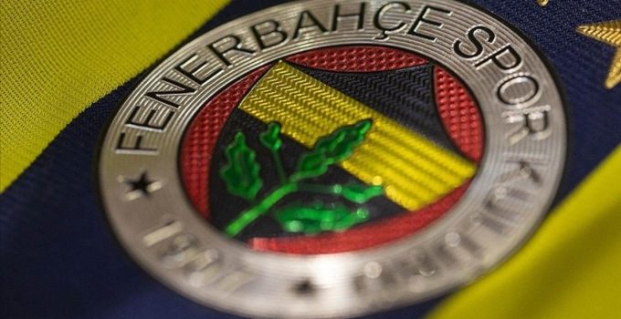 Fenerbahçe’de bir ayrılık daha! Resmen açıklandı…