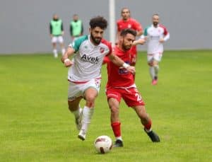 Enes Nalbantoğlu, iki yıl daha Karşıyaka’da oynayacak