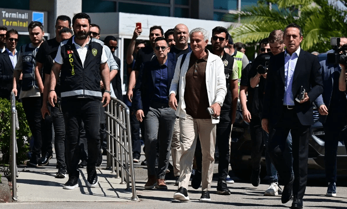 Jose Mourinho’dan Fenerbahçe paylaşımı: Yeni evim