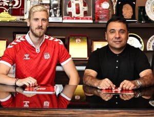 Uros Radakovic resmen Sivasspor’da