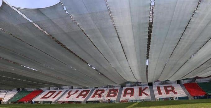 Diyarbakır Stadyumu'nda  hummalı çalışma! 1.Lig'e hazırlanıyor