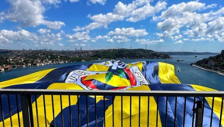 Sezonu şampiyon tamamlayan Fenerbahçe Beko’nun bayrakları köprülere asıldı!