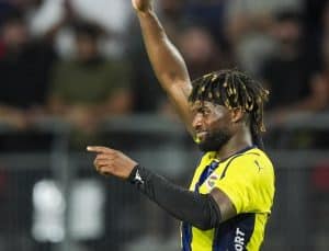 Allan Saint-Maximin taraftarın gönlünü fethetti